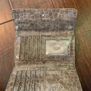 Guess Wallet